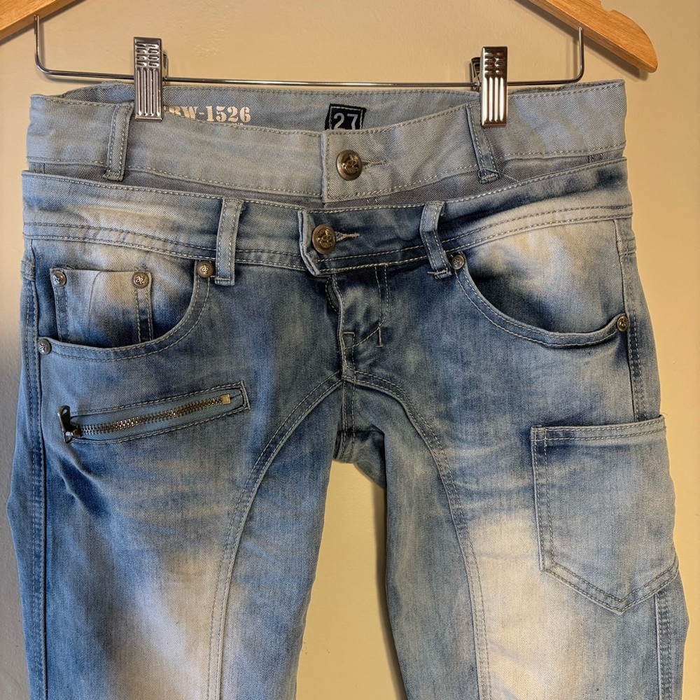 J Rags Famous double waist Men's Denim Slim Jeans in Light Blue, Sz 27, low rise